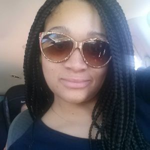 Meet your Posher, Cynthia